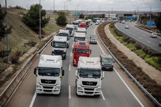 La huelga de transportistas amenaza con agravar los problemas de suministro