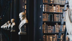 Biblioteca del Trinity College, en Dublín, Irlanda. 