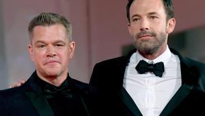 Los actores estadounidenses Matt Damon (i) y Ben Affleck (d), en una fotografía de archivo. EFE/Ettore Ferrari