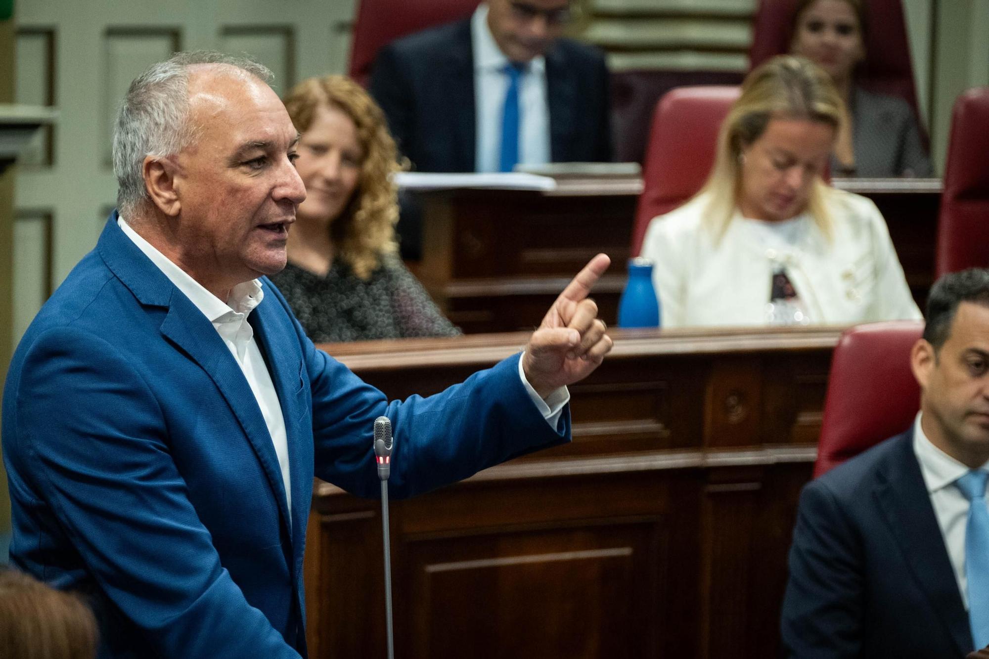 Pleno del Parlamento de Canarias
