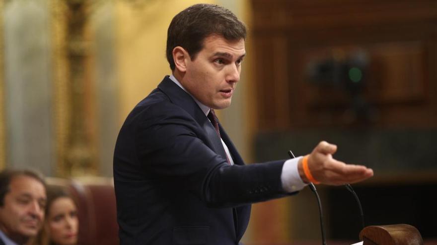 Albert Rivera critica la «covardia» de Rajoy
