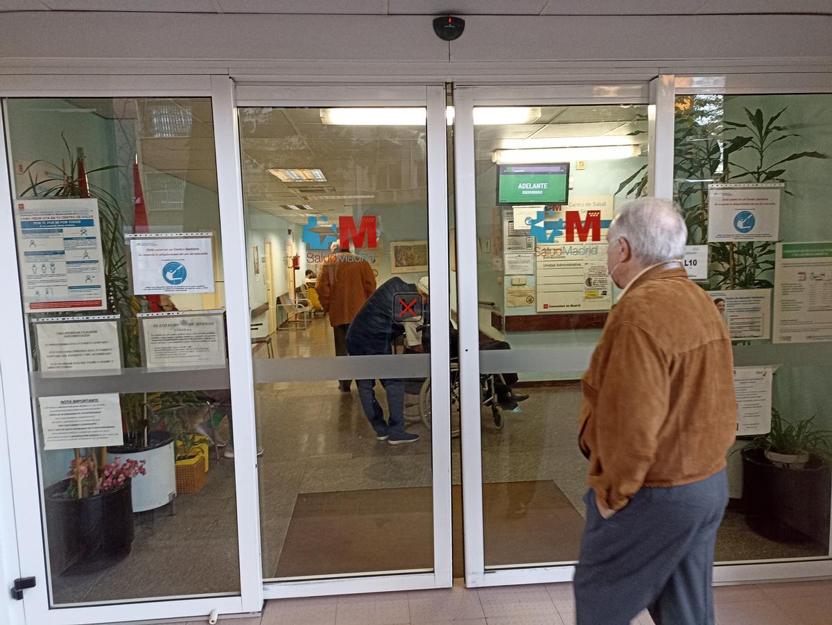 Entrada al centro de salud de Segre, en El Viso (Madrid). 