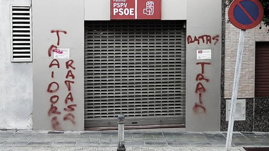 Podemos condena las pintadas en la sede del PSOE de Paterna