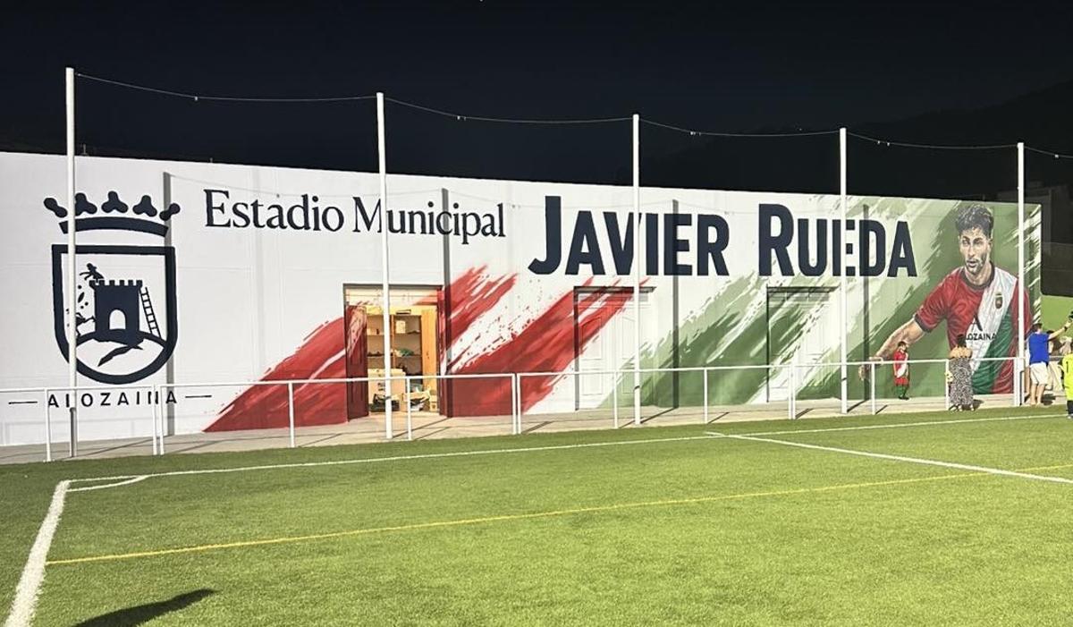 Javi Rueda, invitado de honor en el acto para renombrar el estadio de su pueblo con su nombre