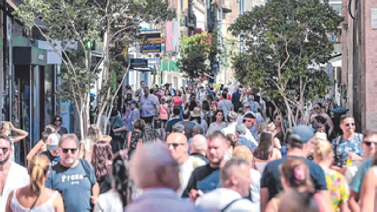 Baleares es la tercera comunidad con mayor crecimiento poblacional: aumentan los residentes extranjeros y se estancan los españoles