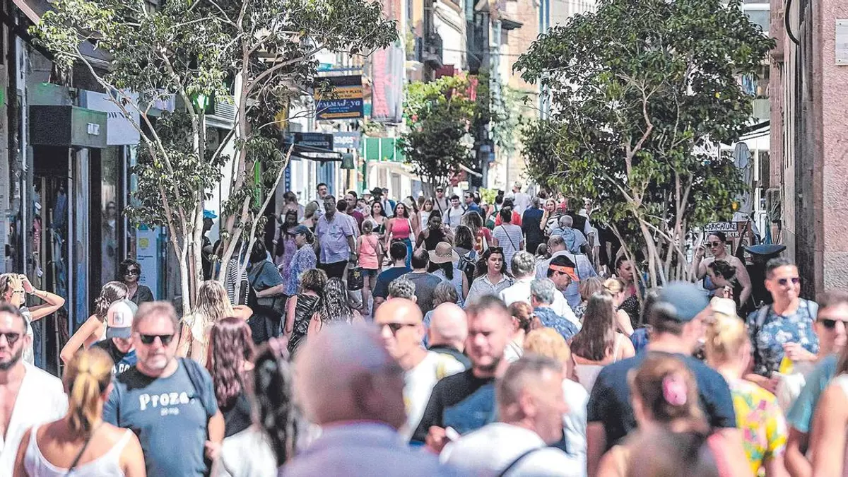 Baleares es la tercera comunidad con mayor crecimiento poblacional: aumentan los residentes extranjeros y se estancan los españoles
