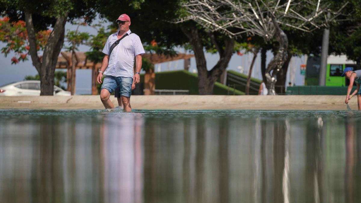 Imagen de archivo de una jornada de ola de calor en Santa Cruz.