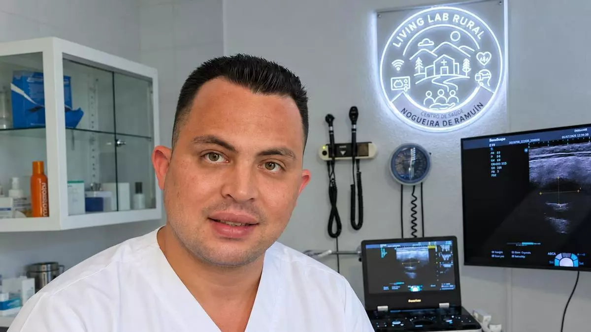 Raciel, el joven médico que eligió trabajar en una plaza de díficil cobertura, en un pueblo de Ourense: «No me equivoqué»