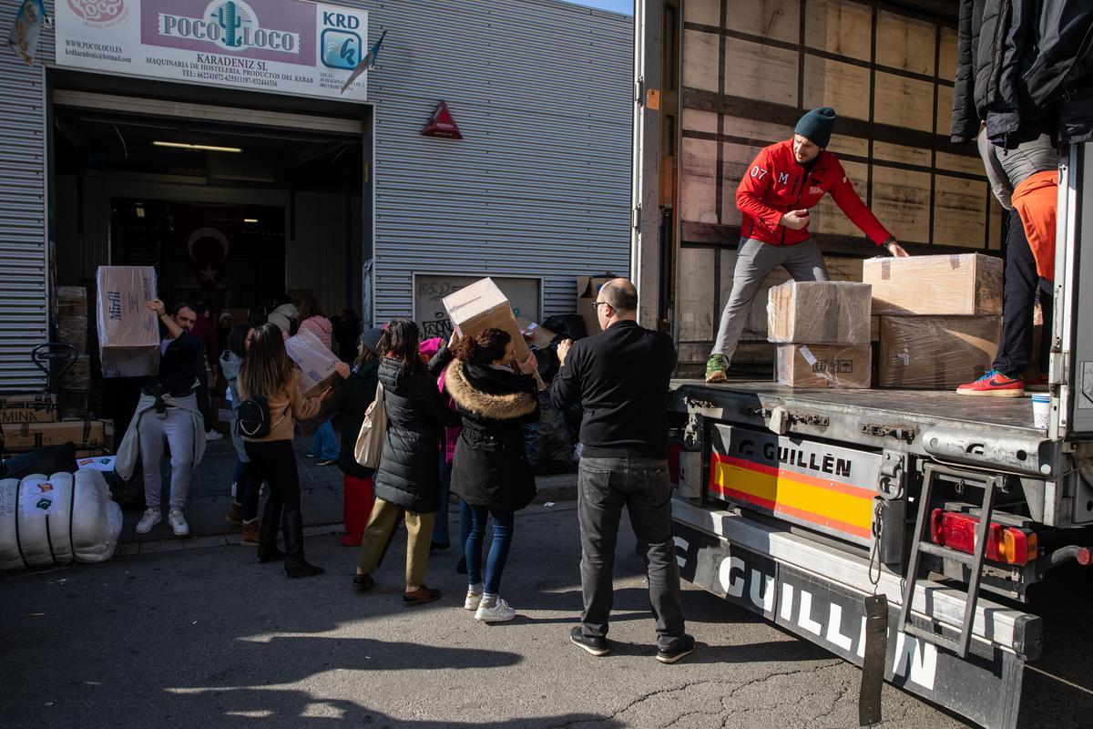 Voluntarios de Barcelona envían ayuda a las victimas terremoto de Turquía