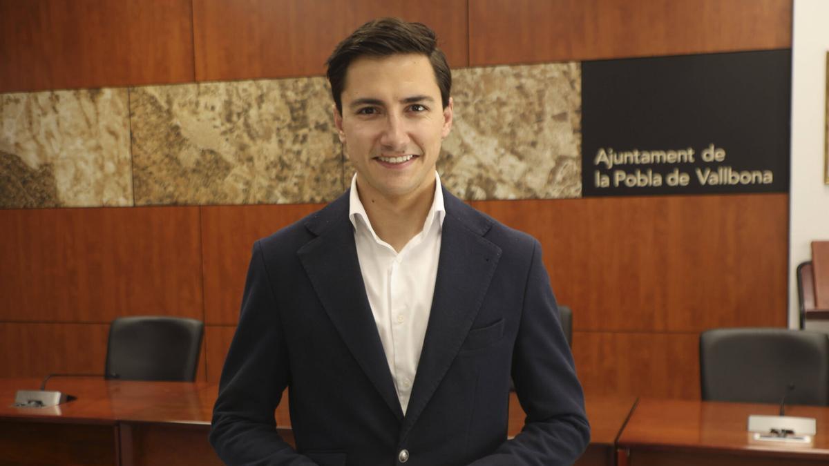 Jaime Ruix, uno de los alcaldes más jóvenes de España, asume el cargo a los 26 años en la Pobla de Vallbona