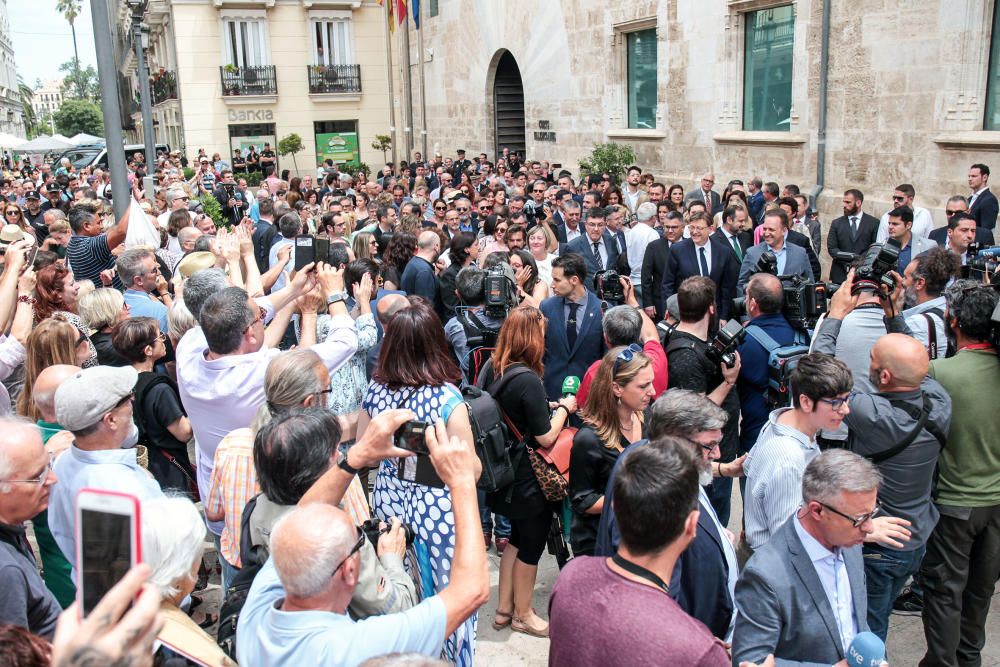 Recepción en la Generalitat tras la toma de posesión de Ximo Puig