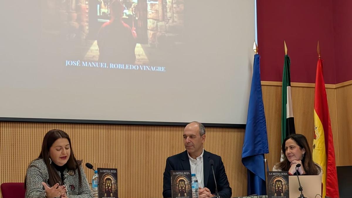 Vídeo | La ‘Mitra Roja’ mantiene vivo el misterio de la muerte del obispo de Coria, Juan Álvarez de Castro