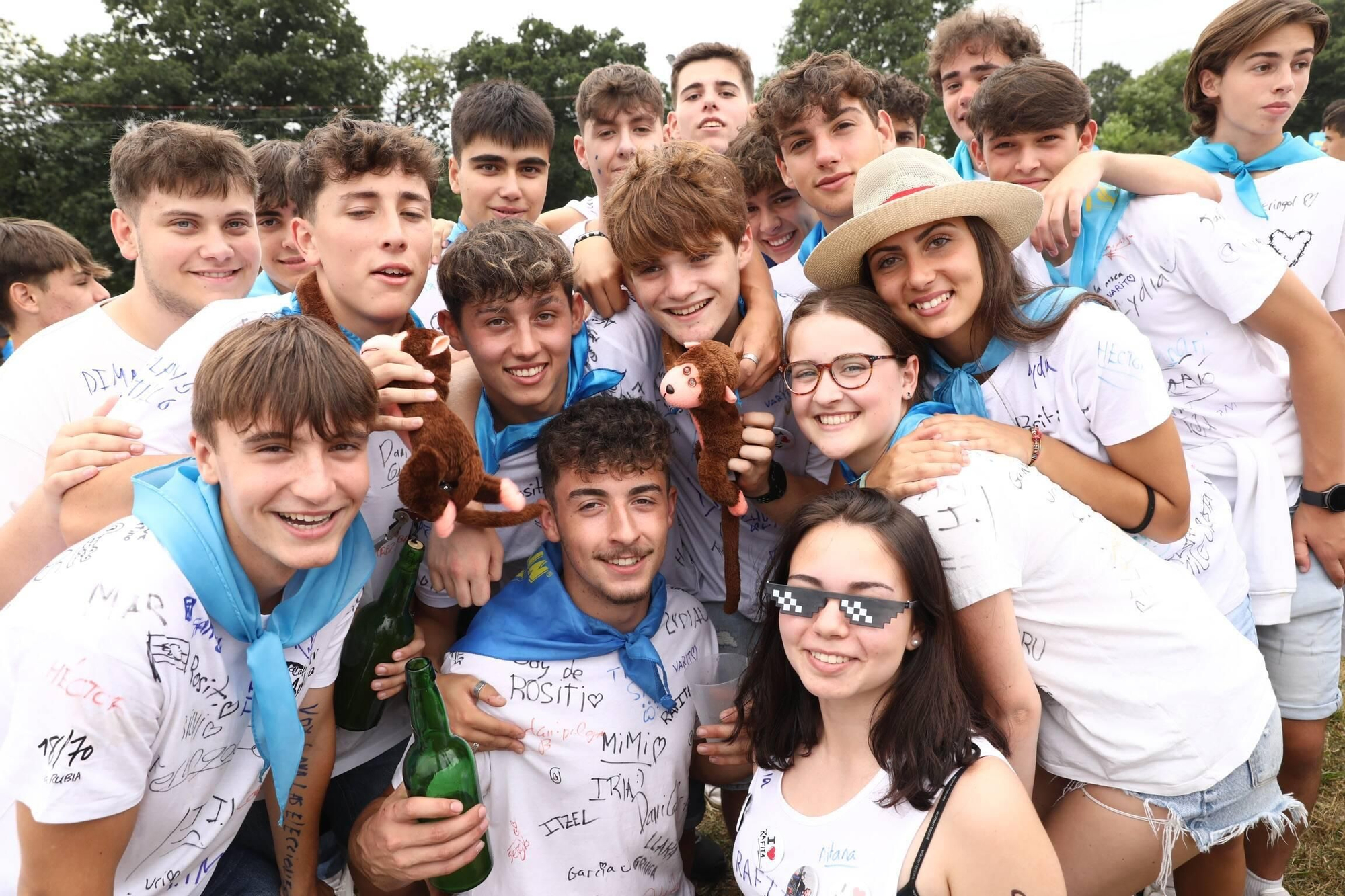 En imágenes: Miles de romeros celebran el Carmín en la Pola