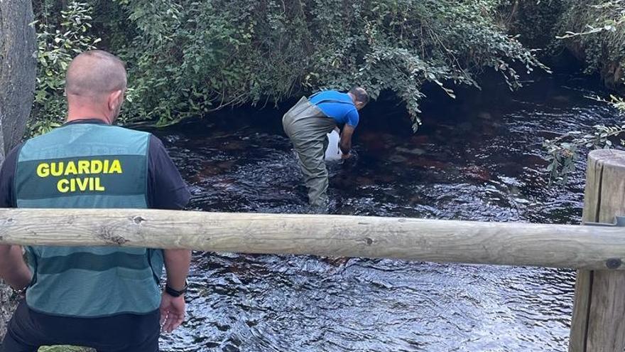 Los técnicos toman muestras en tres puntos del Queiles en la provincia de Soria