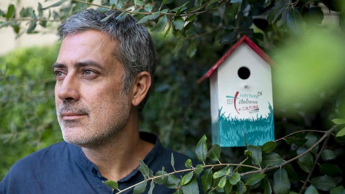 El escritor italiano Andrea Bajani, autor de 'El aniversario', Premio Strega 2025.