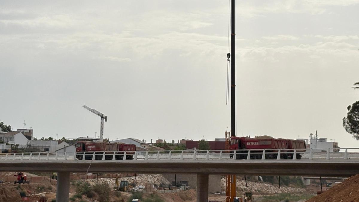 Las pruebas de carga sobre el puente.