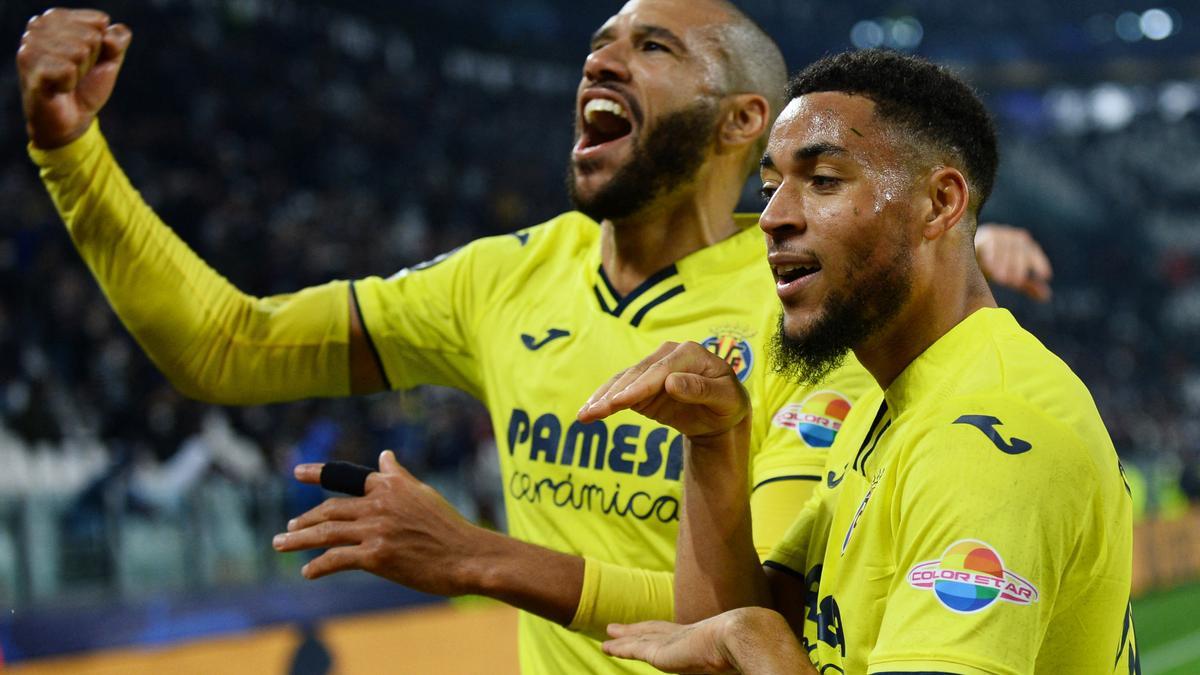 Los jugadores del Villarreal celebran un gol a la Juventus.