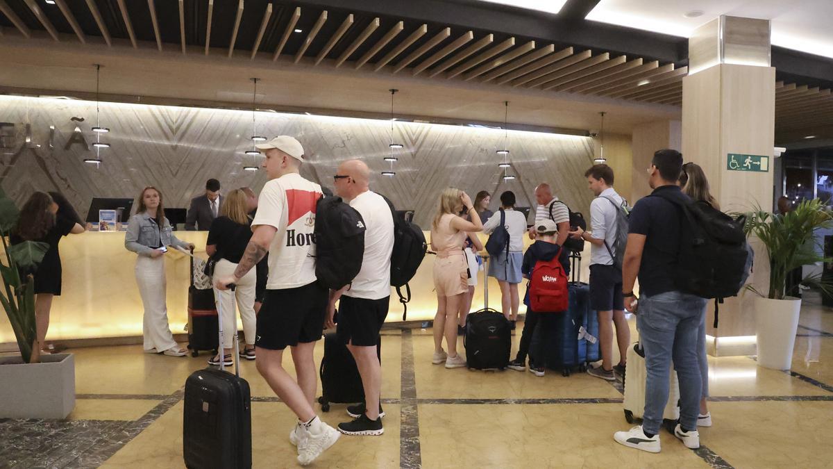 La recepción de un hotel en Alicante.
