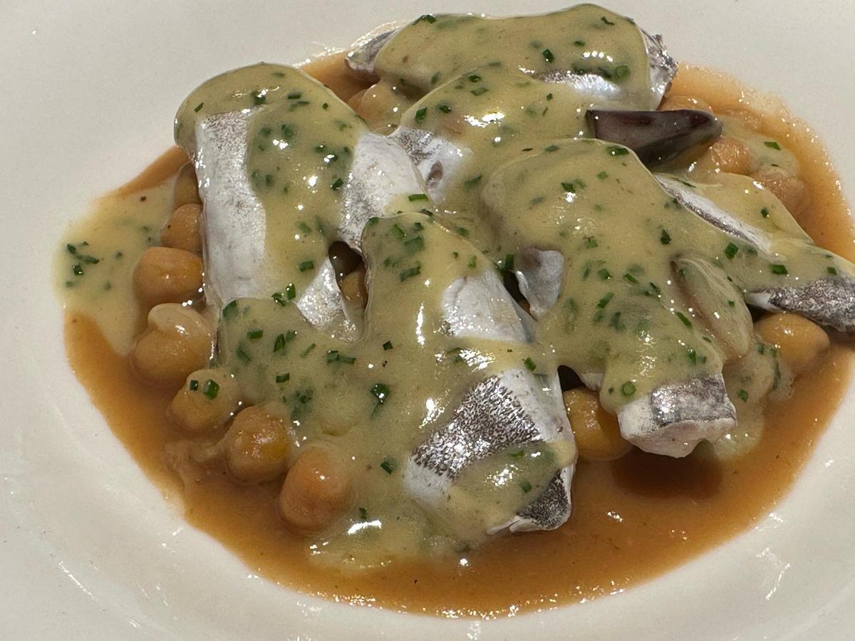 Garbanzos con cocochas