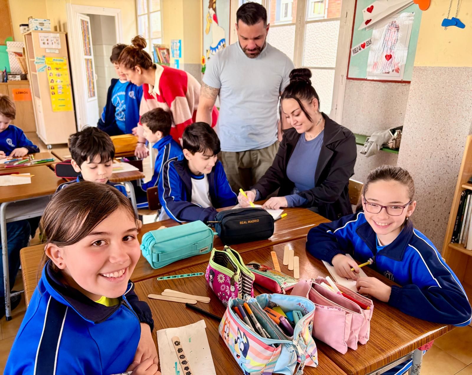 Fiesta colegial en el Patronato por San José (en imágenes)