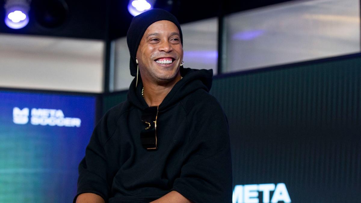 Ronaldinho: Ojalá Pedri marque una época en el Barça