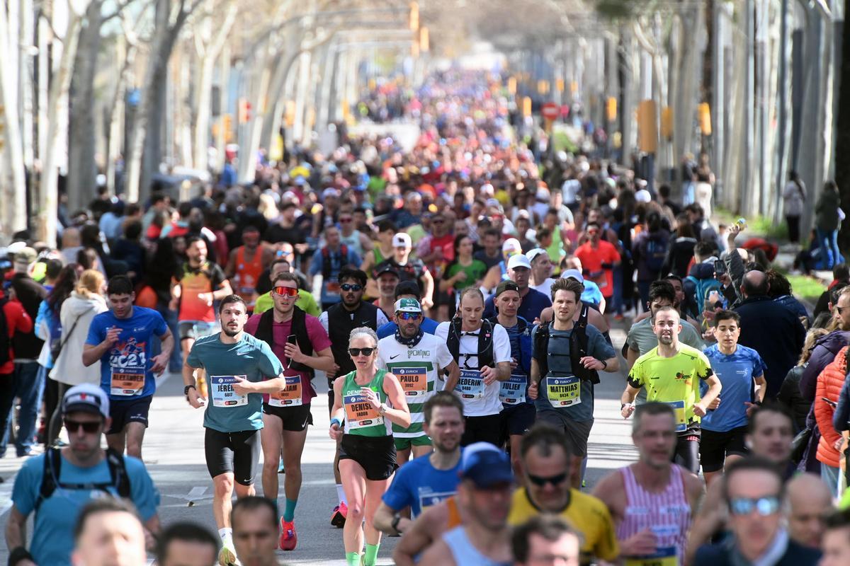 ¿Has participado en la Marató de Barcelona 2024? ¡Búscate en las fotos¡