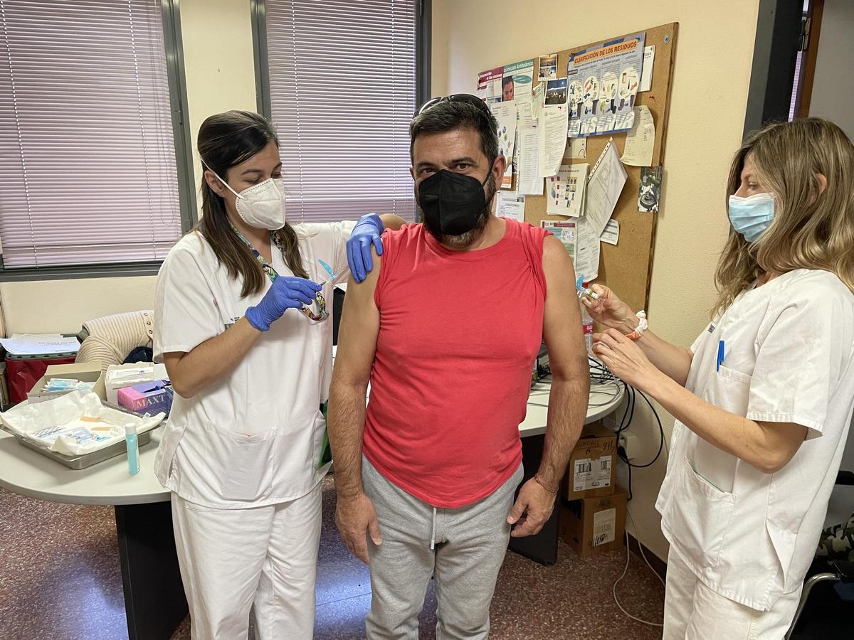 Ciudadano de Mutxamel que se ha puesto las dos vacunas