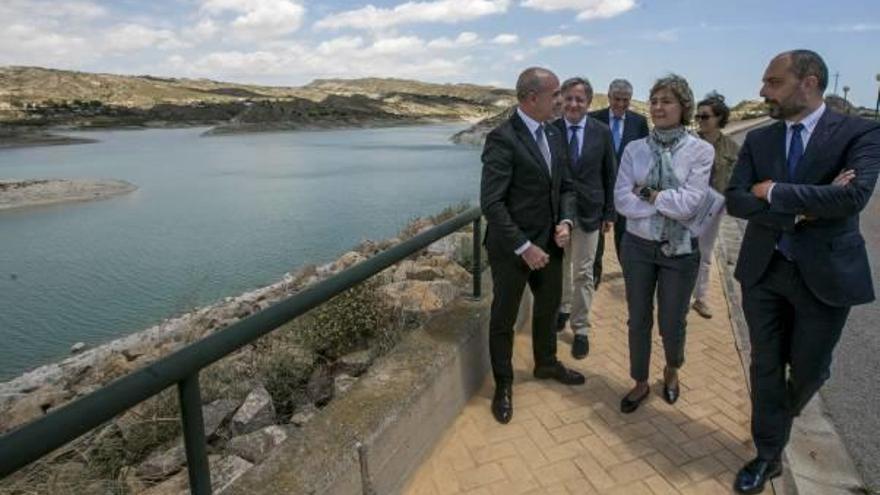 Riegos de Levante busca el apoyo del Ministerio para reactivar la modernización