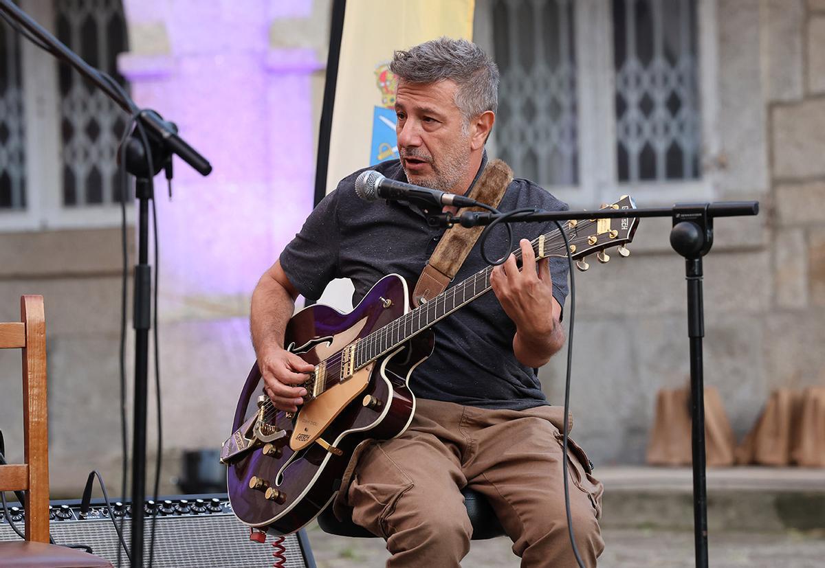 Pablo Novoa, ex Golpes Bajos, en un concierto reciente