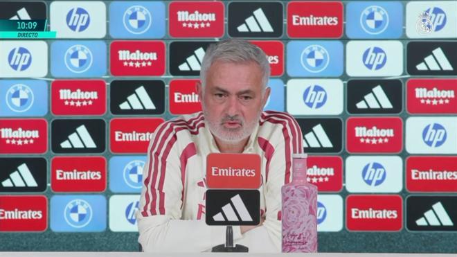 Florentino ya tiene sustituto por si falla el 'plan Mourinho': Deschamps, candidato