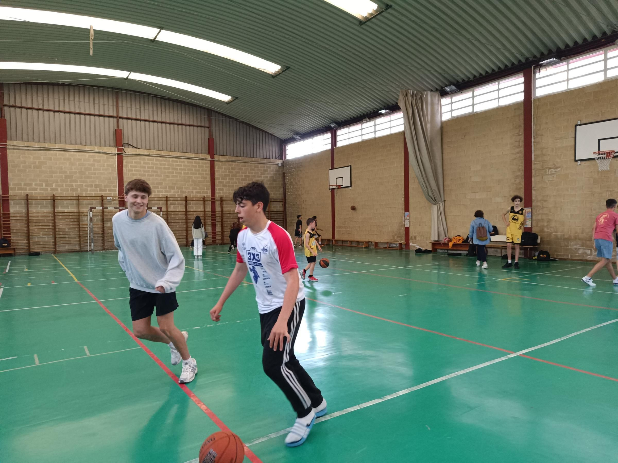 El Siero Baloncesto celebra el final de la temporada
