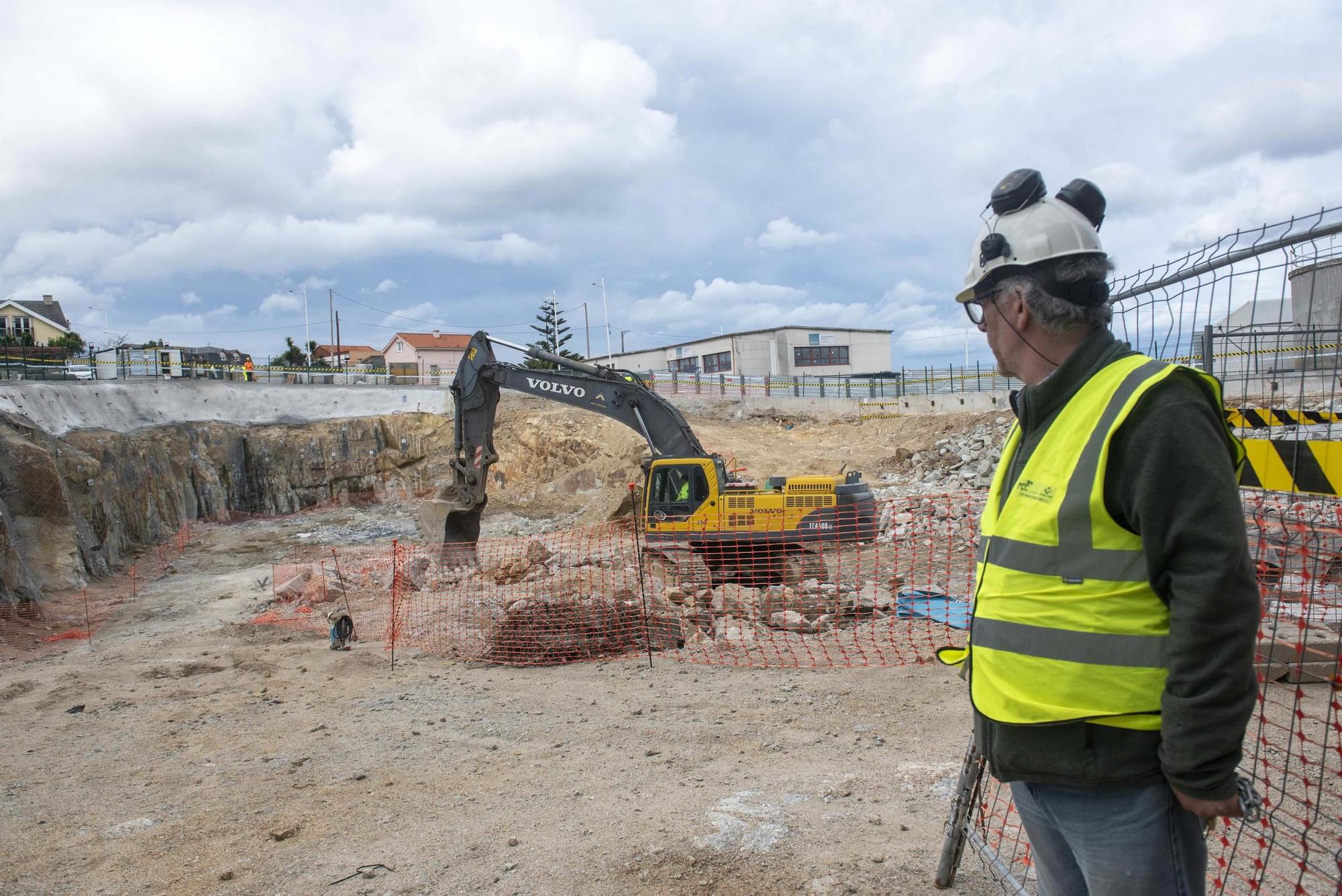 Comienza la demolición del Hotel de Pacientes para la construcción de accesos al Hospital de A Coruña