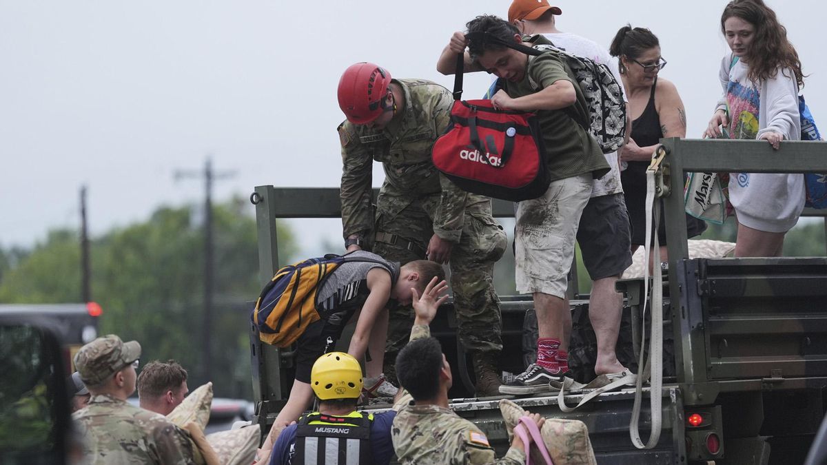 Al menos 29 muertos, 9 de ellos menores, y más de 20 niñas de un campamento desaparecidas por graves inundaciones en Texas
