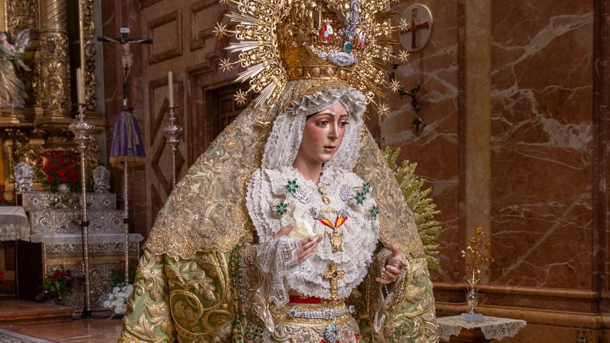 Así ha cambiado la Macarena de Sevilla: la polémica restauración que desconcierta a los fieles