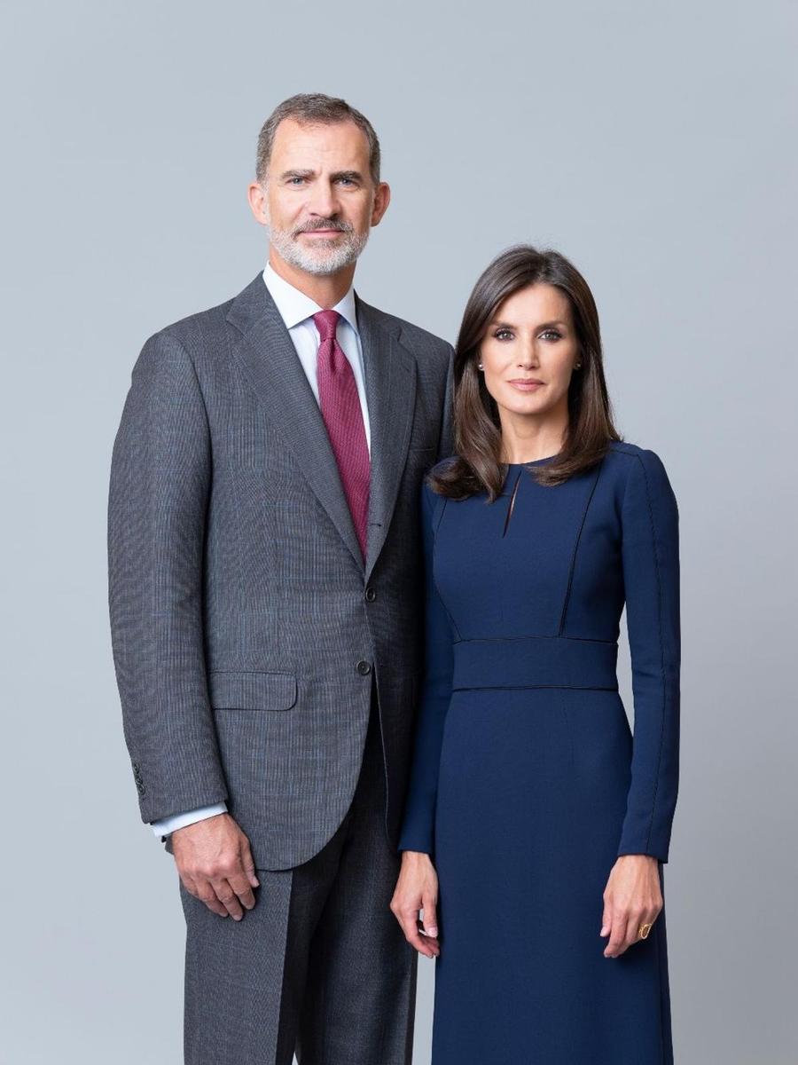 Los Reyes, don Felipe y doña Letizia, en un retrato oficial