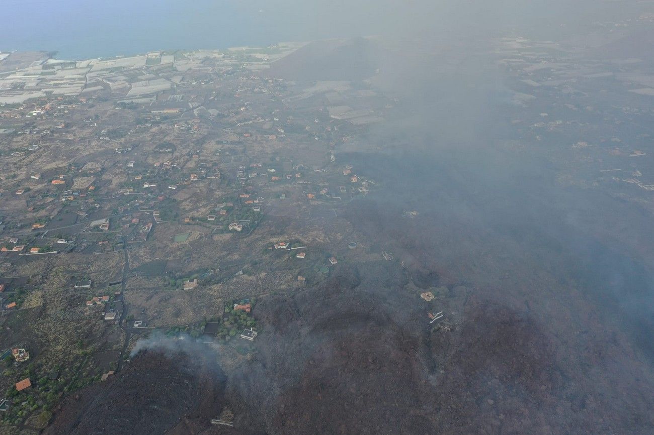 El avance de la lava del volcán de La Palma, a vista de pájaro en el décimo día de erupción