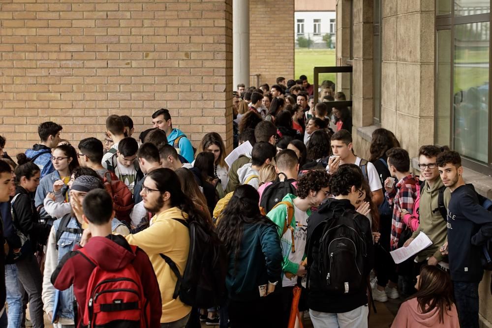 EBAU 2019 en Asturias: primer día de exámenes de selectividad en Gijón