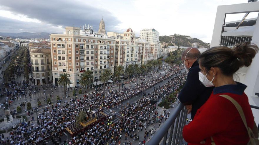 La Cena en la Alameda. El recorrido oficial transcurrió por avenidas amplias. | ÁLEX ZEA