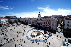 Fotografías de la Puerta del Sol después de su remodelación.