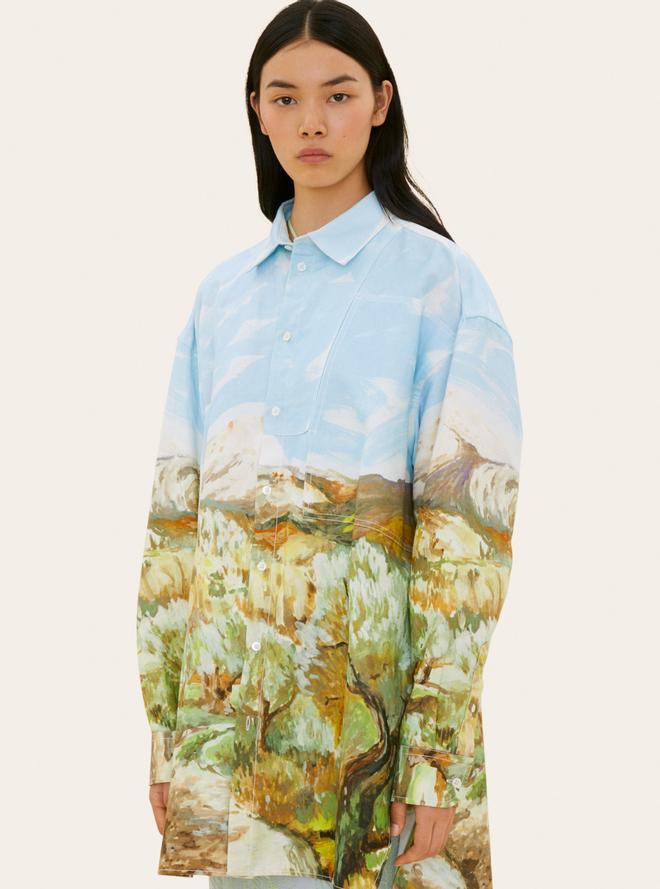 La camisa de Jacquemus inspirada en las pinturas de Paul Cezanne con la que Rosalía ha posado en Instagram