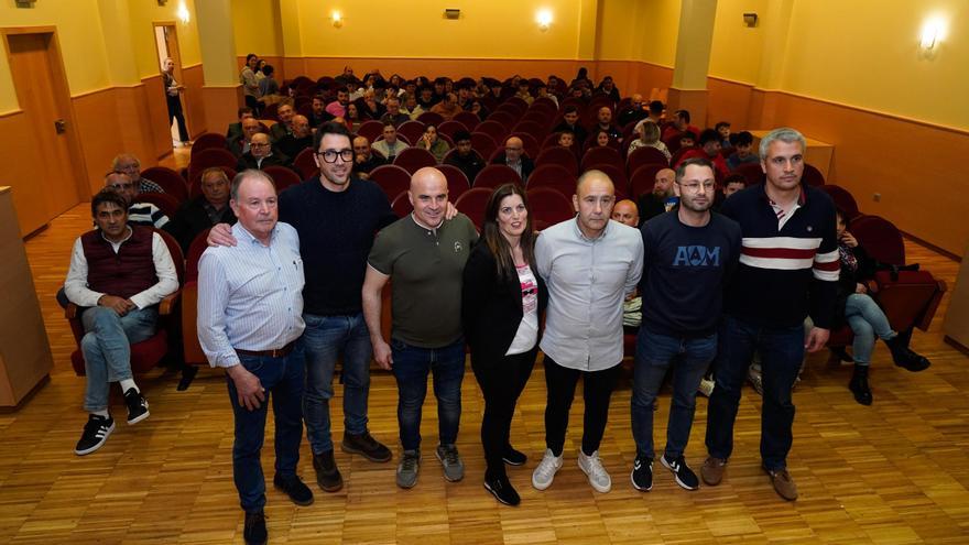 El Club Xuventude de A Laracha presenta su proyecto basado en jugadores locales