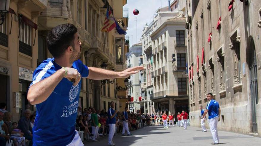 La pilota vuelve a las calles de València con el torneo fallero