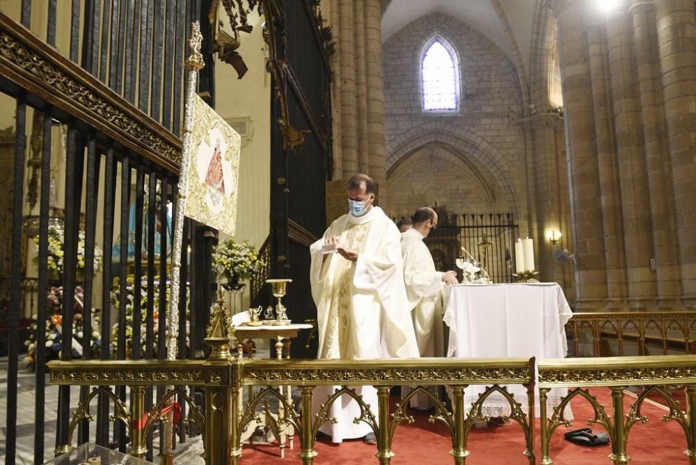 El coronavirus no impide a cientos de murcianos visitar a 'La Morenica'