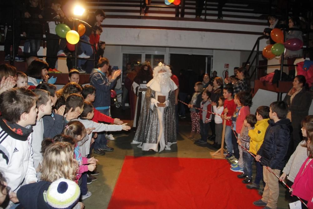 Los Reyes Magos ya aparecen por Domaio