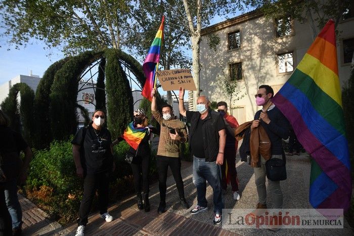 La Marea Verde toma Murcia en contra de un Gobierno con los expulsados de Vox