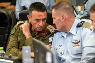 El Ejército israelí dice que habrá respuesta al ataque de Irán