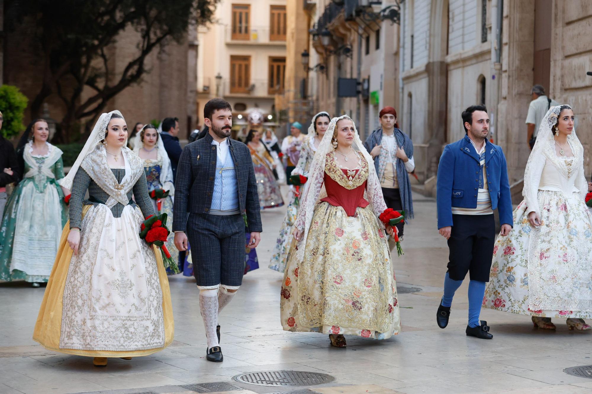 Búscate en el primer día de la Ofrenda en la calle San Vicente entre las 18:00 y las 19:00