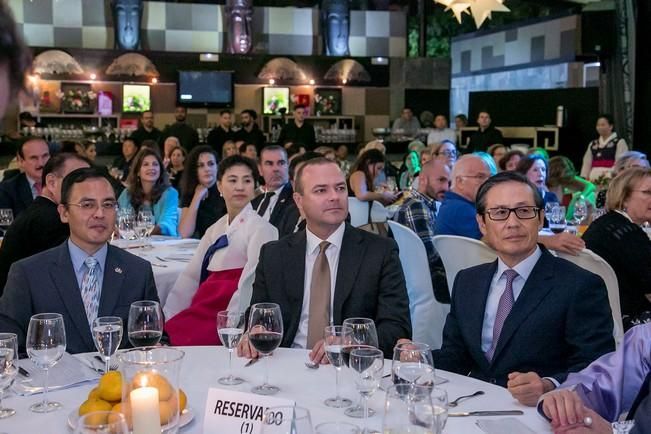 Cena Benéfica de Damas Coreanas y Promoción de Productos del Mar de Corea