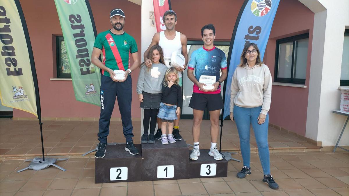 El podio masculino de la Mitja Marató Es Llombards.