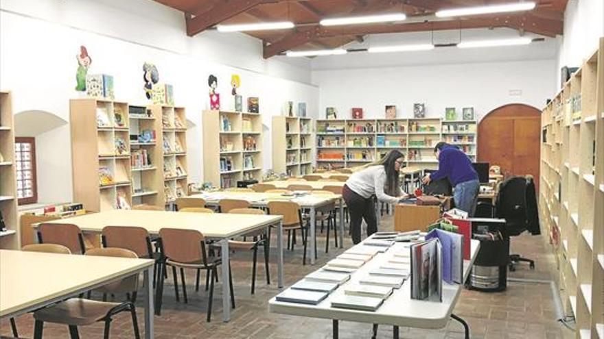 La biblioteca reabre de nuevo sus puertas tras once meses cerrada